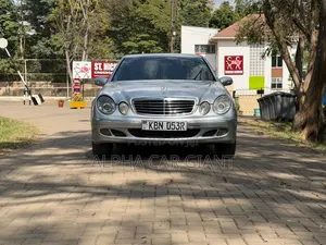 Mercedes-Benz E200 2005 Silver