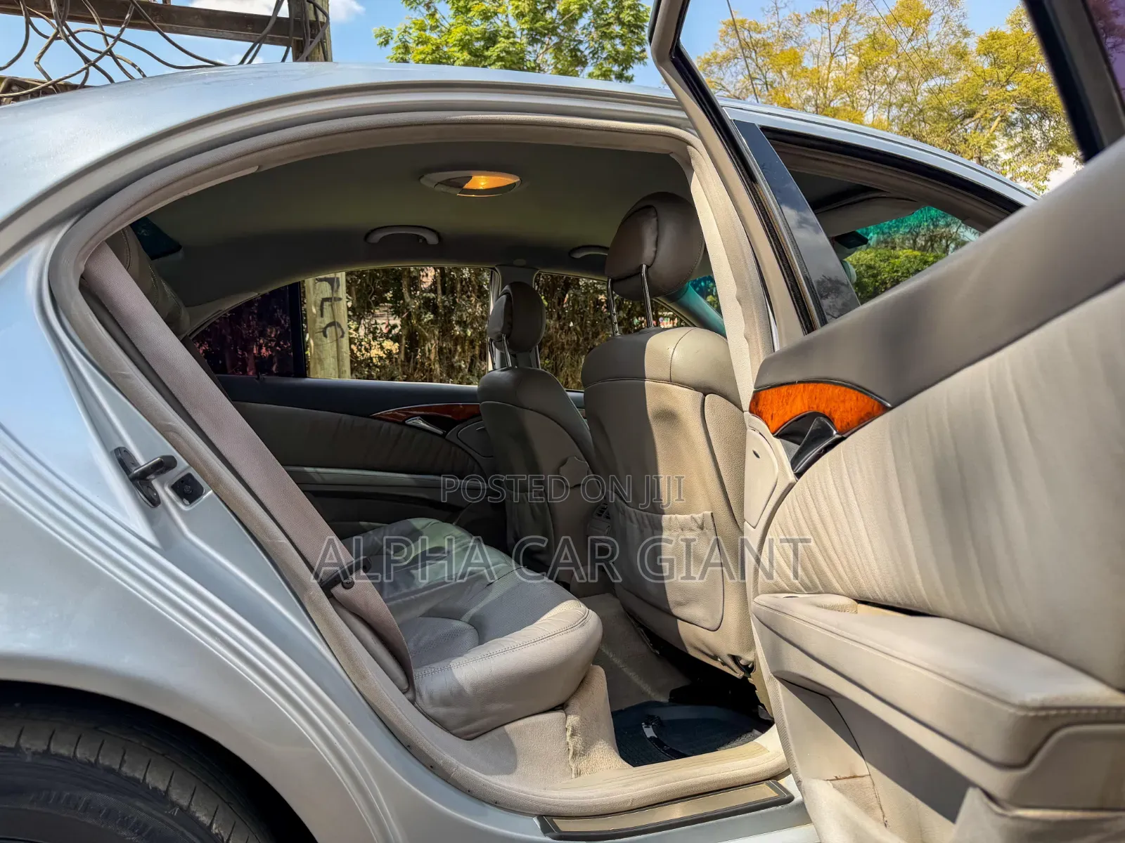 Mercedes-Benz E200 2005 Silver