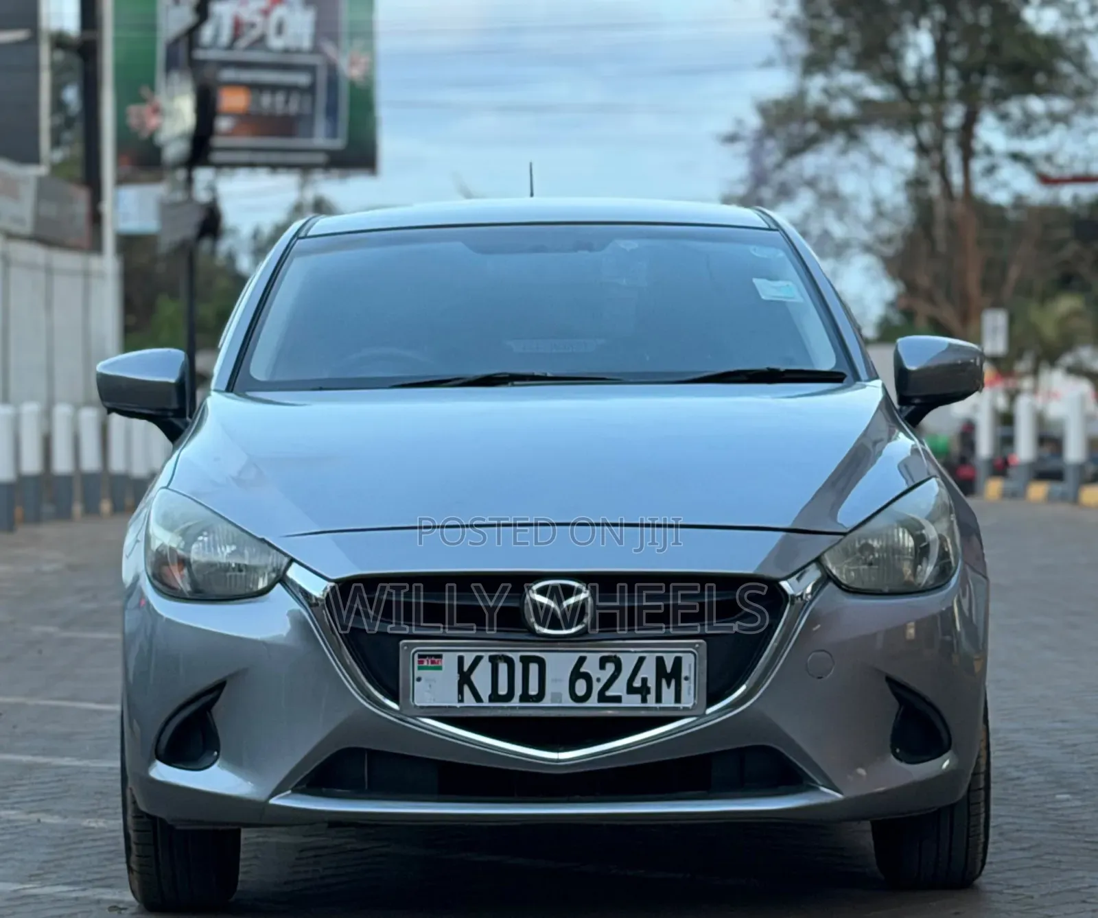 Mazda Demio 2015 Silver