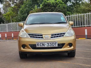 Nissan Tiida 1.5L 16V 2010 Gold
