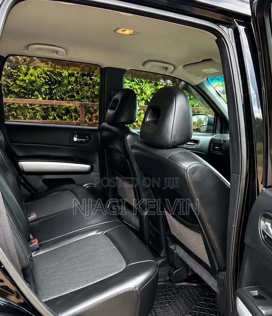 Nissan X-Trail 2012 Black