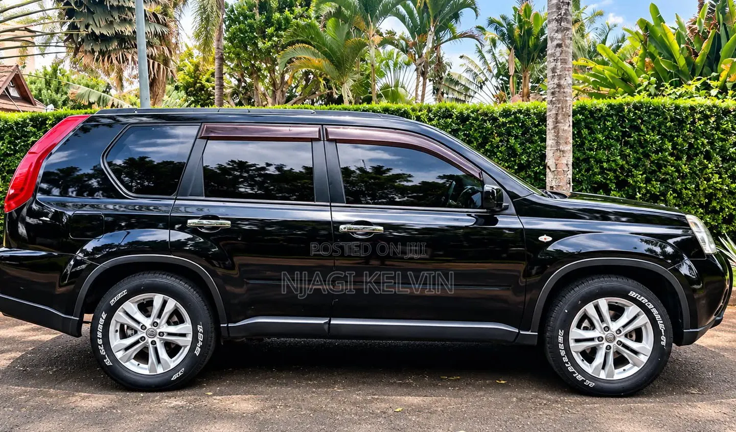 Nissan X-Trail 2012 Black