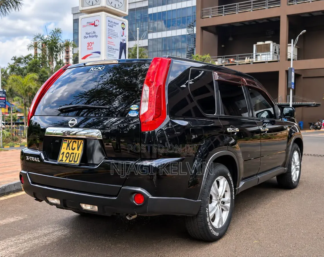 Nissan X-Trail 2012 Black
