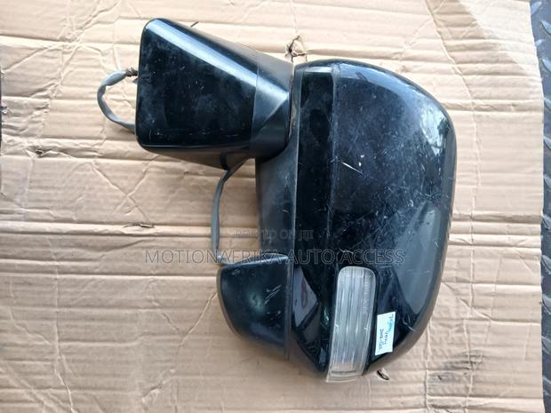Noah/Voxy( 2008-2012) Sidemirror
