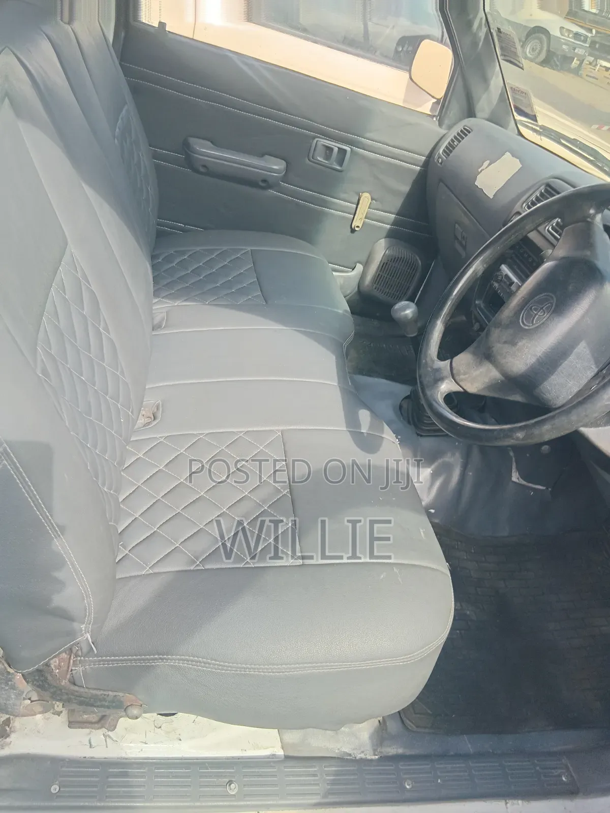 Toyota Hilux 2.5 Cab 2005 White