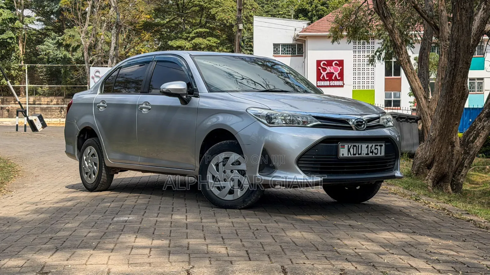 Toyota Axio 1.5 G 2WD 2018 Silver