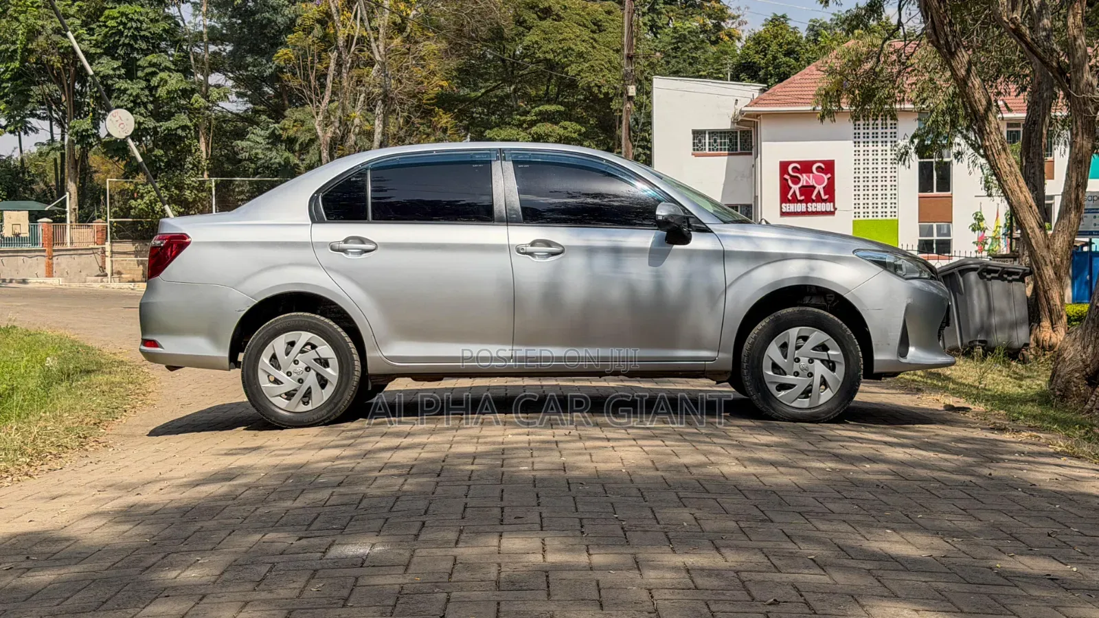 Toyota Axio 1.5 G 2WD 2018 Silver