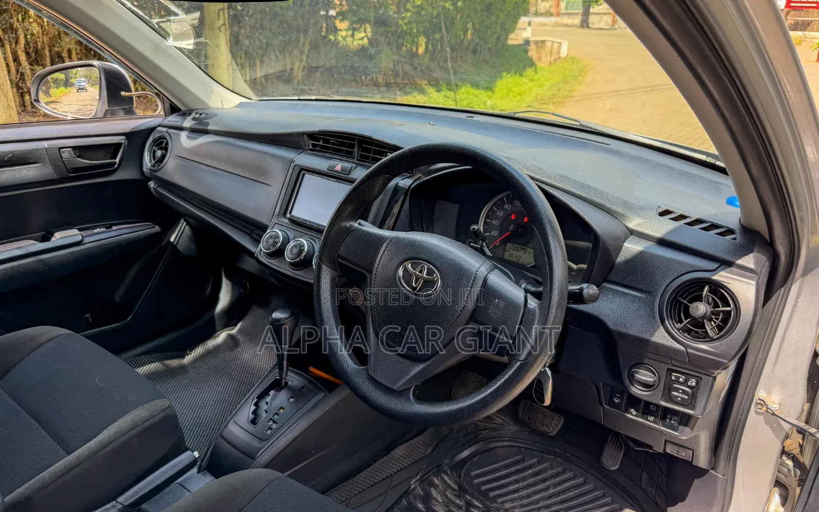 Toyota Axio 1.5 G 2WD 2018 Silver