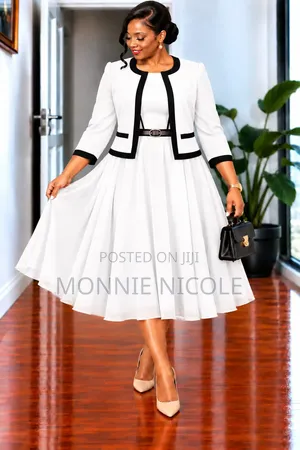 Elegant Mothers Casual White Dress Suit. Wedding Suit