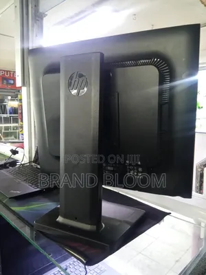 HP 19 Inches Square Moniter