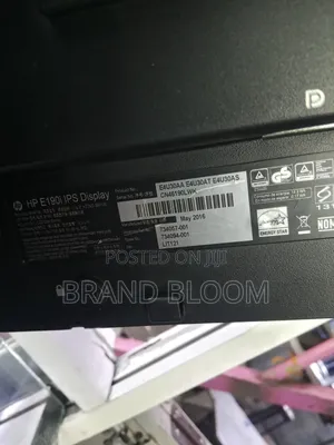 HP 19 Inches Square Moniter