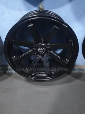 Universal Rims 16 Inch Narrow Offset