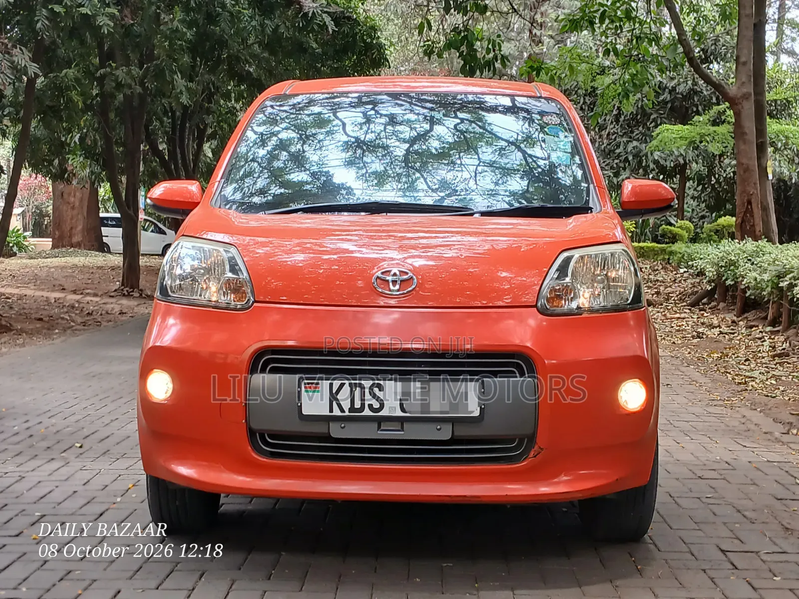 Toyota Porte 2017 Orange