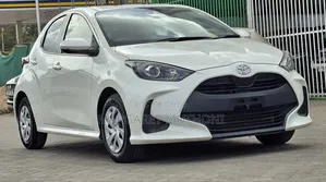 Toyota Yaris 2020 White