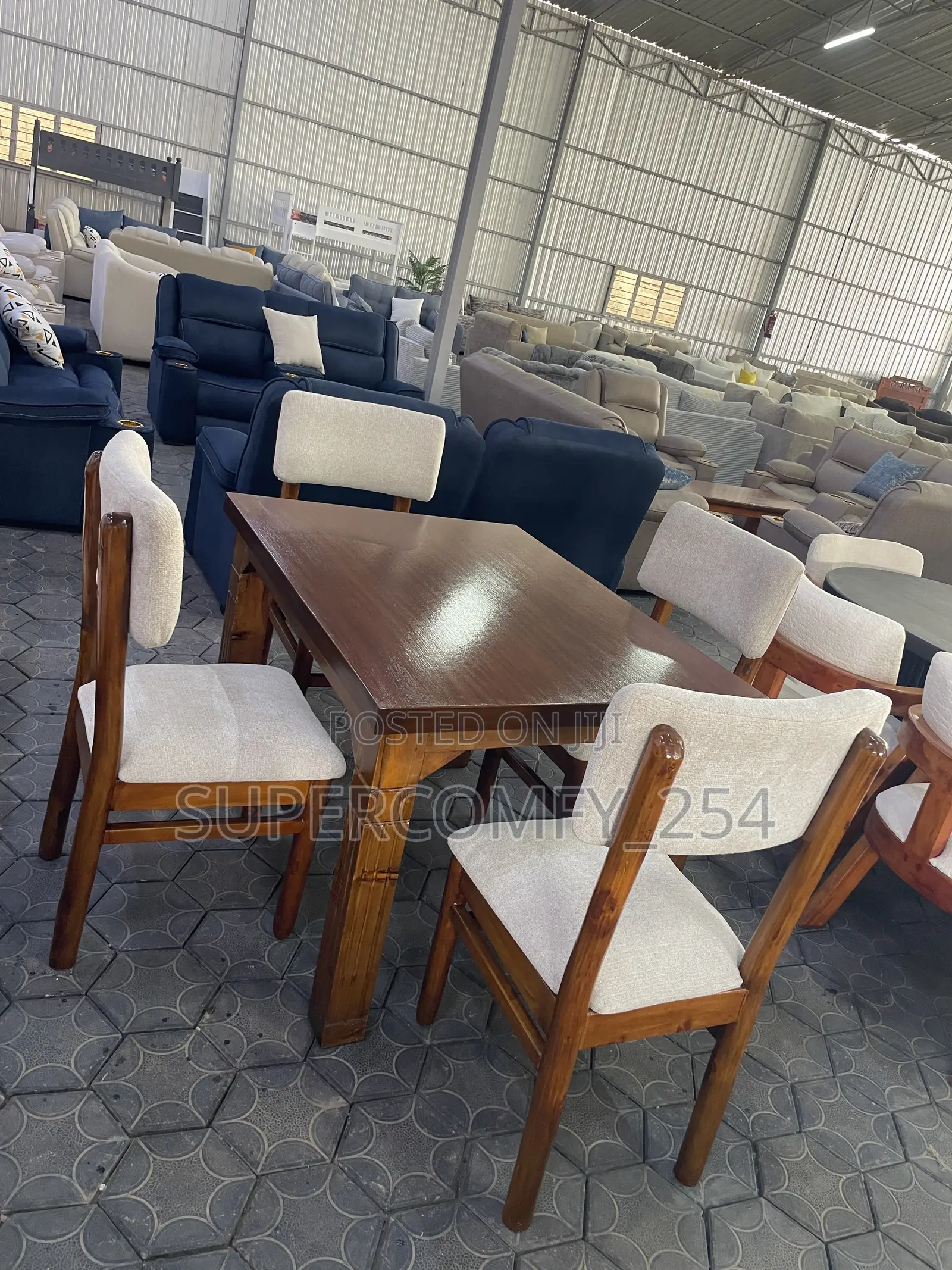 A Colombian Six Seater Fancy Dining Set