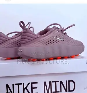 Nike Mind 002