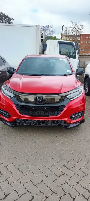 Honda Vezel 2019 Red