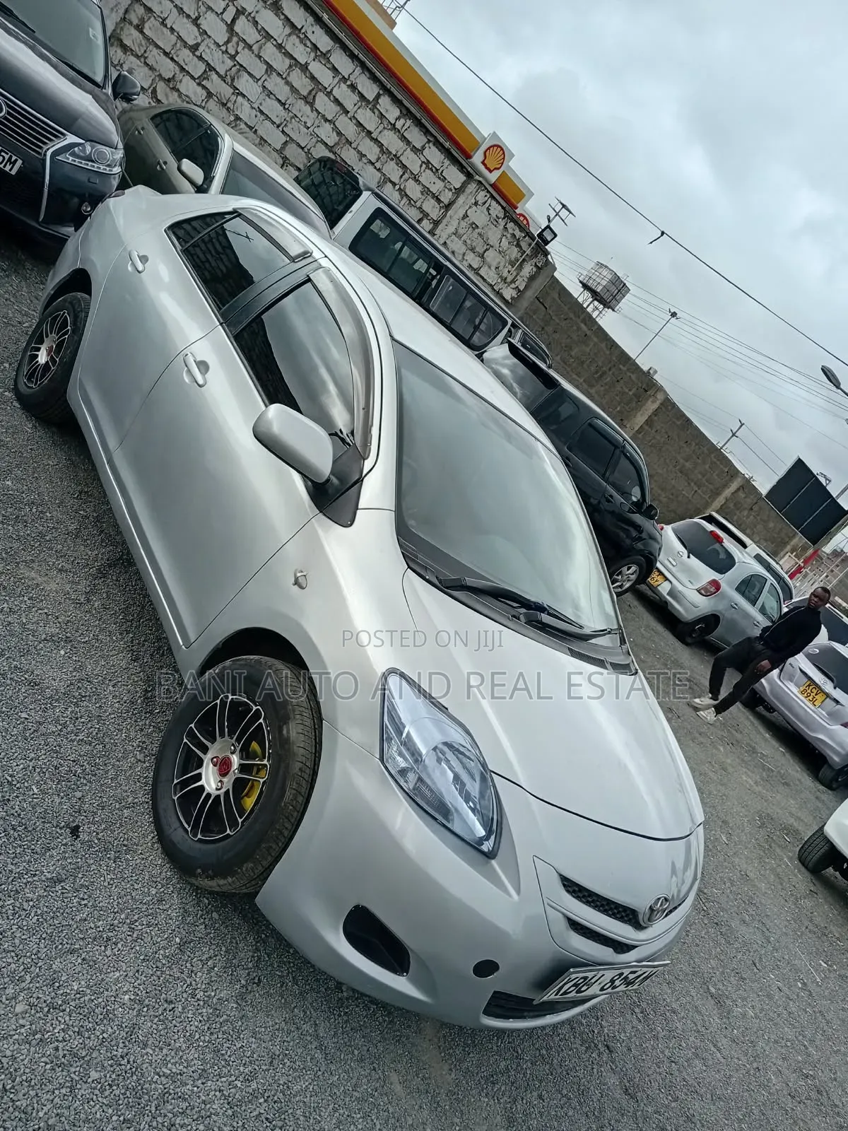 Toyota Belta 2007 Gray