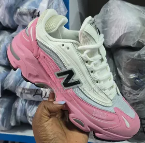 New Balance 1000 Light Pink