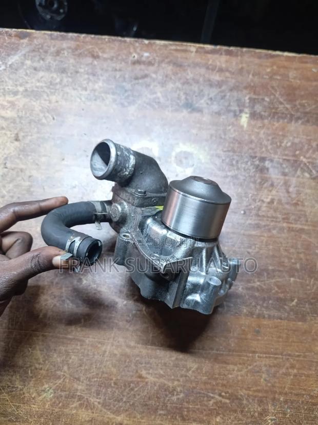 Subaru Ej20, Ej25 Water Pump - main view