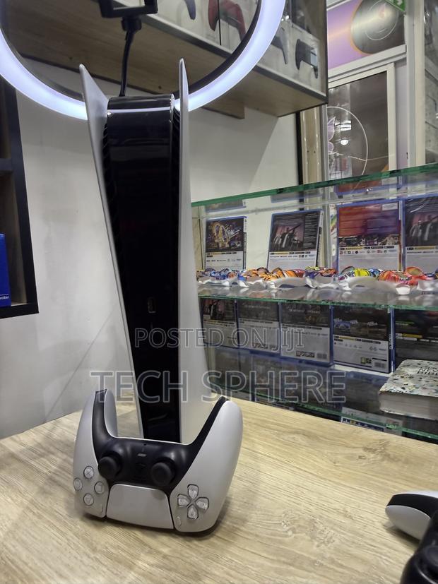 Imported Ps5 Standard Digital - main view
