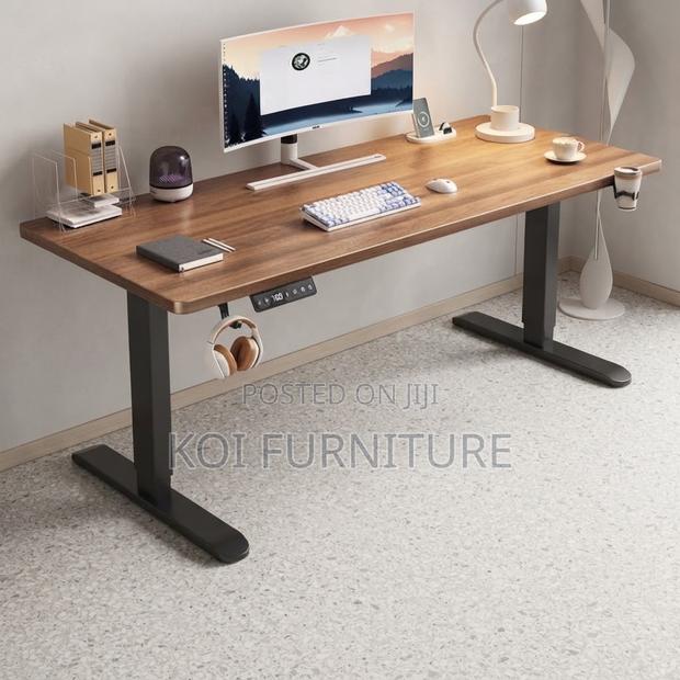 Office Desk; Adjustable 1400MM Creators Studio Electric Desk