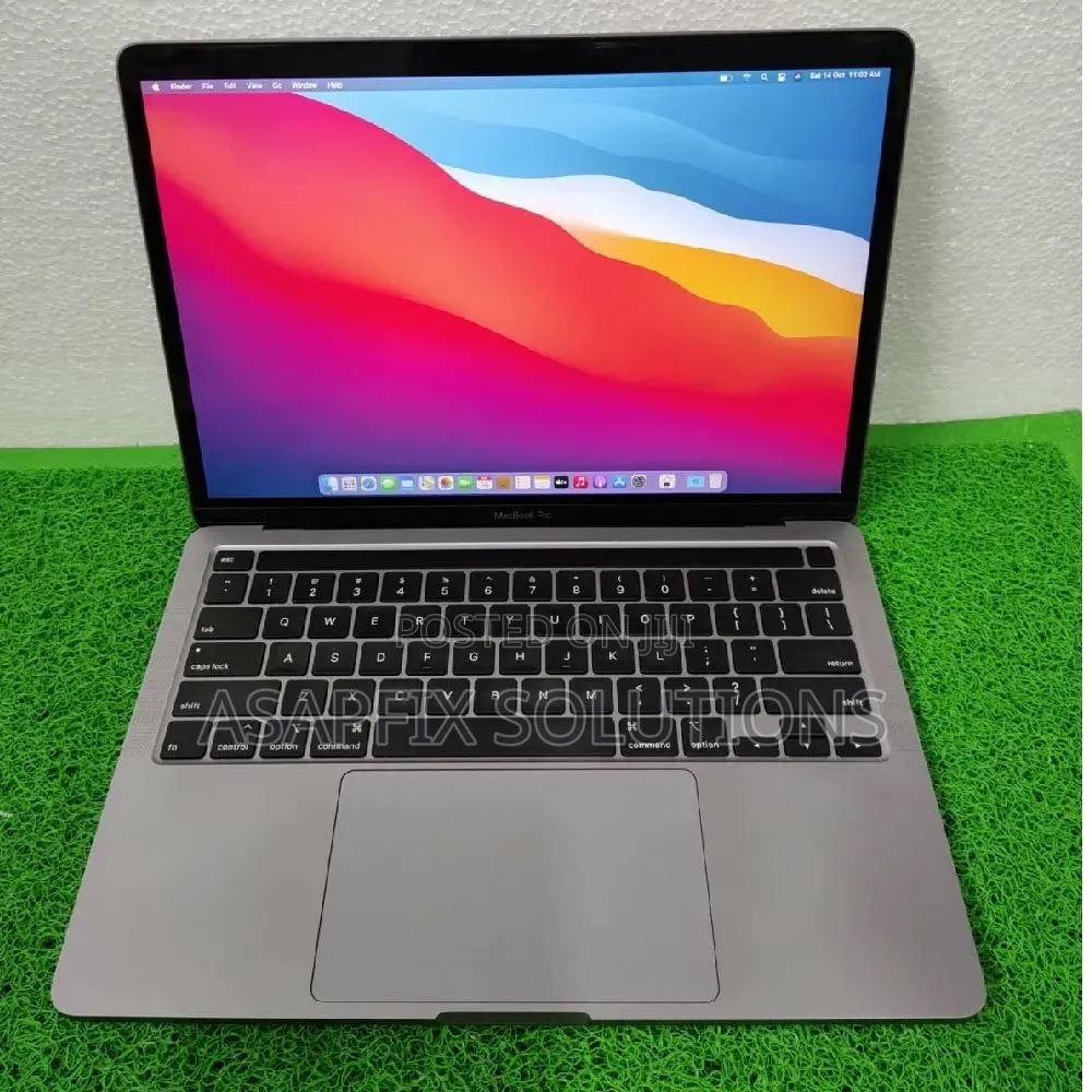 Laptop Apple MacBook Pro 16GB Intel Core i5 SSD 512GB