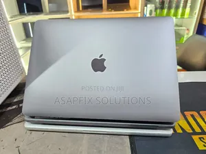 Laptop Apple MacBook Pro 16GB Intel Core i5 SSD 512GB