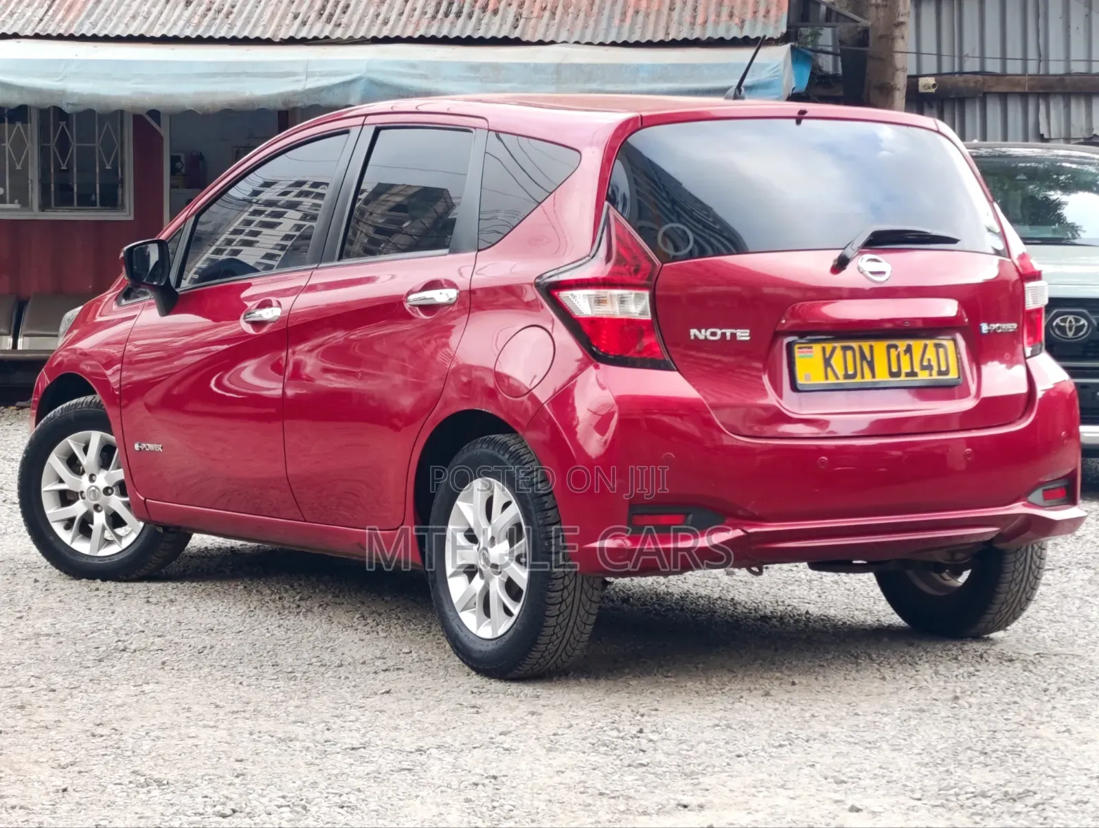 Nissan Note 2017 Red