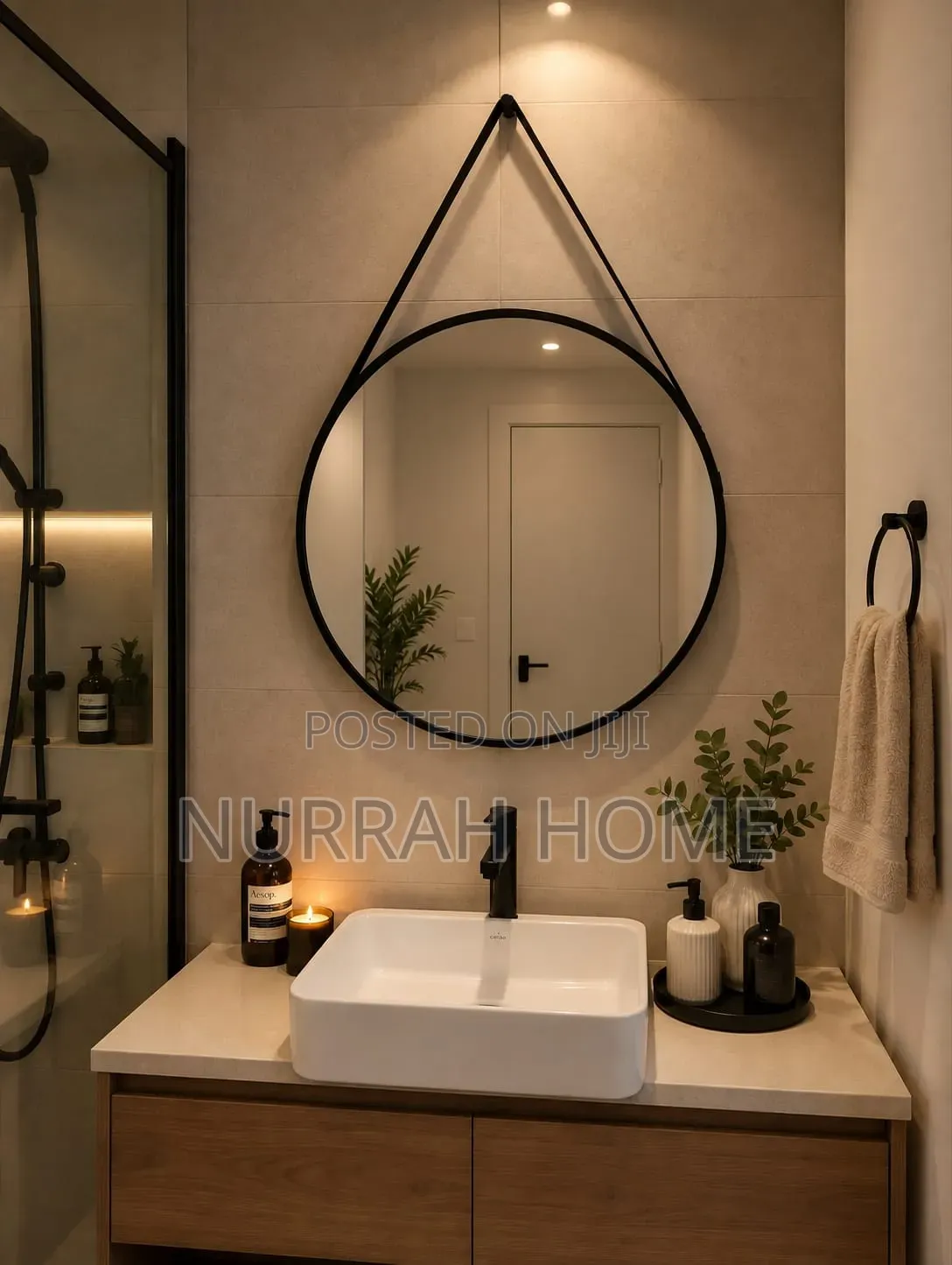 Minimalist Nordic Round Decorative Mirror With a Leather Strap*