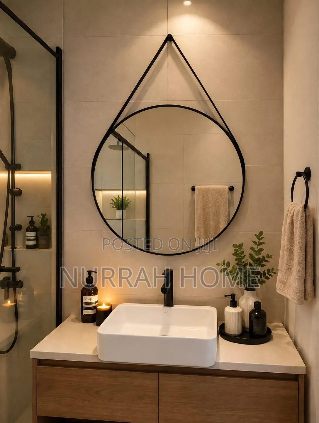 Minimalist Nordic Round Decorative Mirror With a Leather Strap*