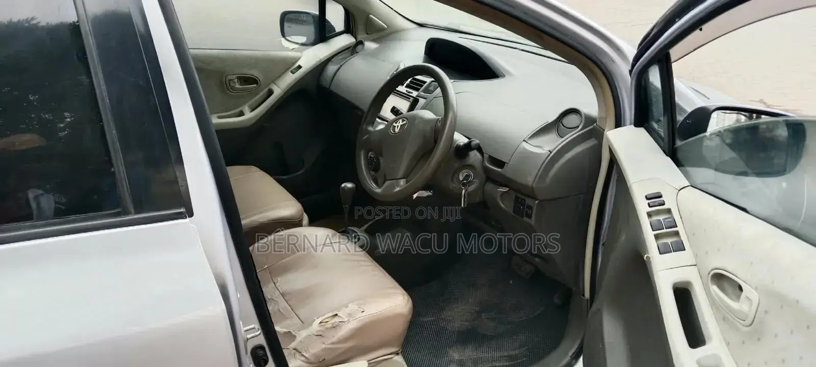Toyota Vitz 2009 Purple