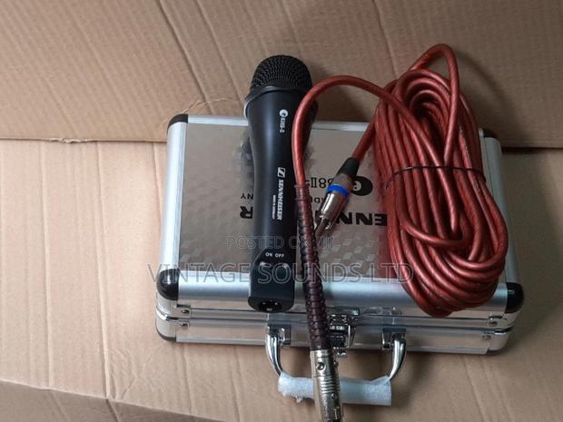 Senheizer Wired Microphone - main view