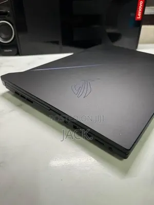 Laptop Asus ROG Zephyrus Duo 16 16GB AMD Ryzen 9 SSD 1T