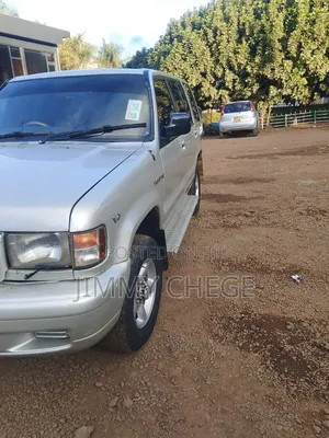 Isuzu Trooper 1997 Silver