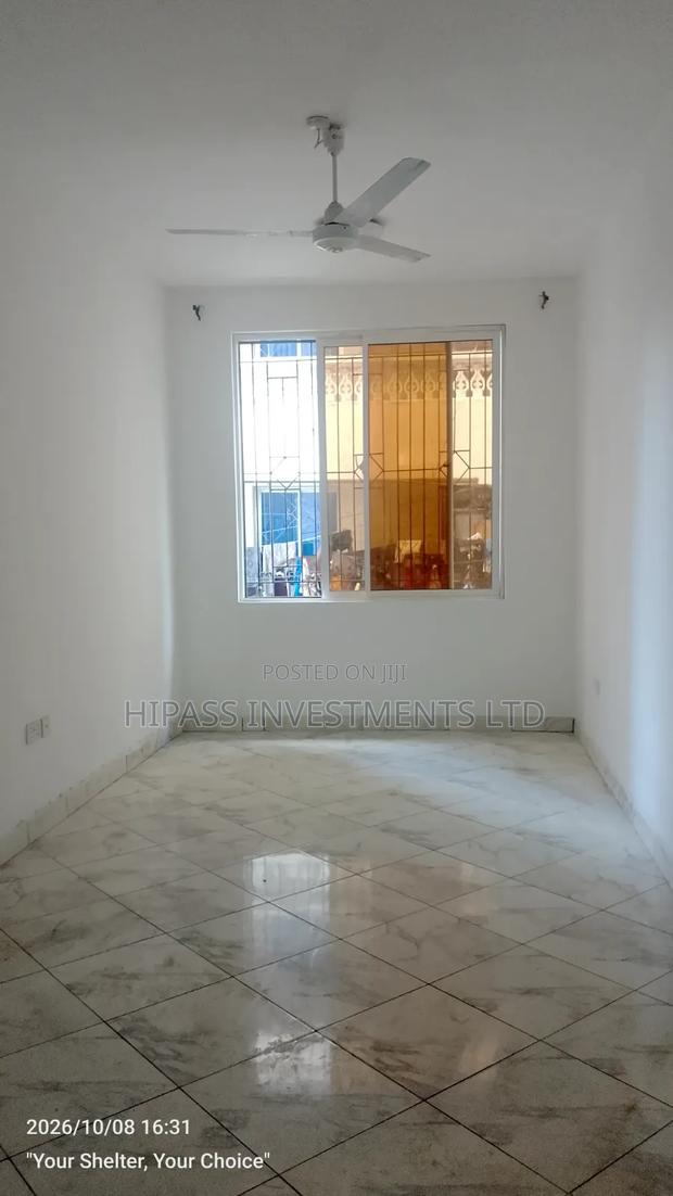 3bdrm Block of Flats in King'Orani, Majengo for rent