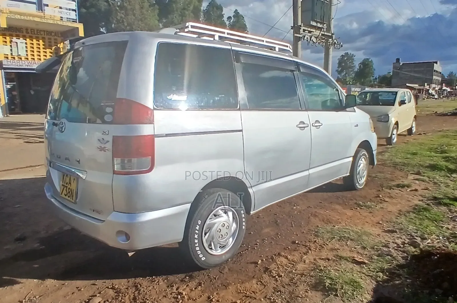 Toyota Noah 2007 Silver
