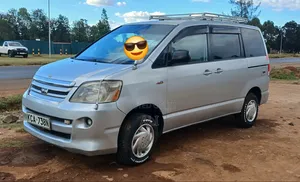 Toyota Noah 2007 Silver