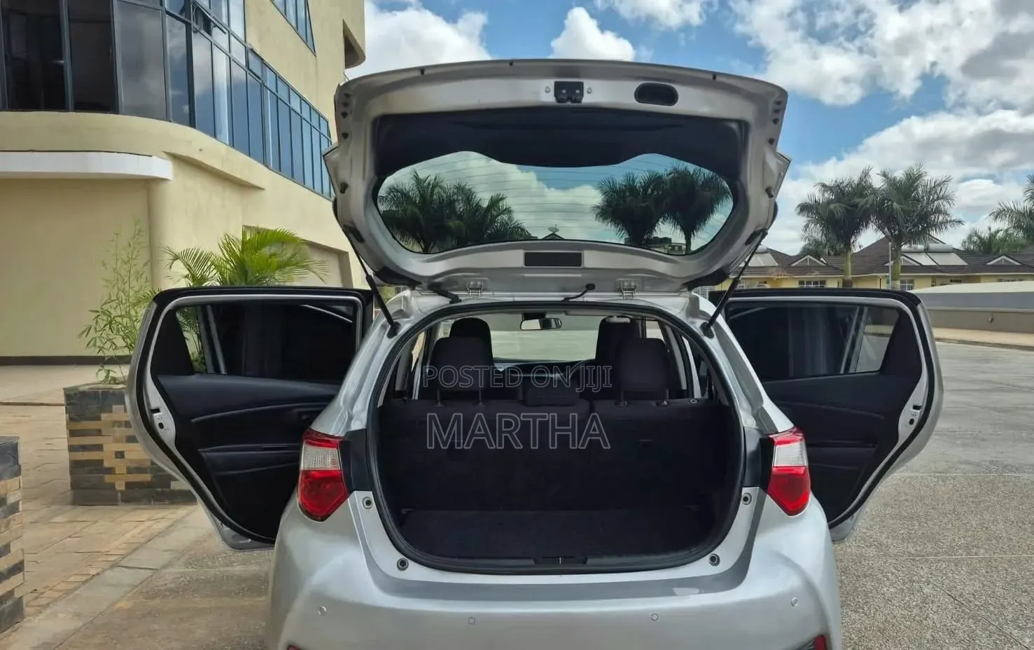 Toyota Vitz 2019 Silver