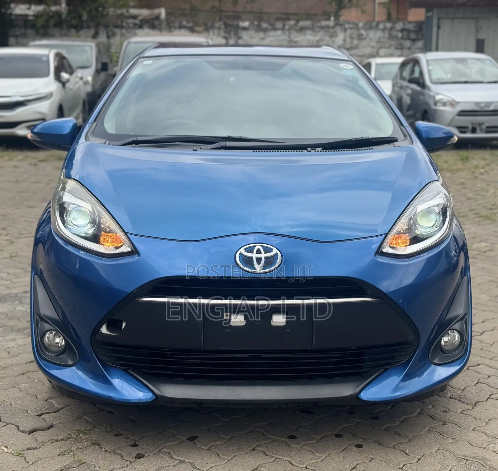 Toyota Aqua 2018 Blue