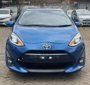 Toyota Aqua 2018 Blue
