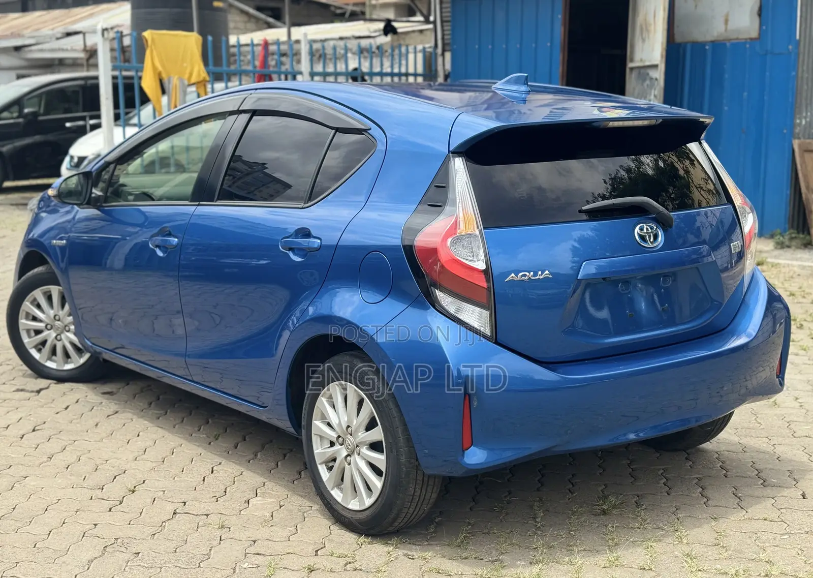 Toyota Aqua 2018 Blue