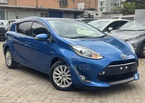 Toyota Aqua 2018 Blue