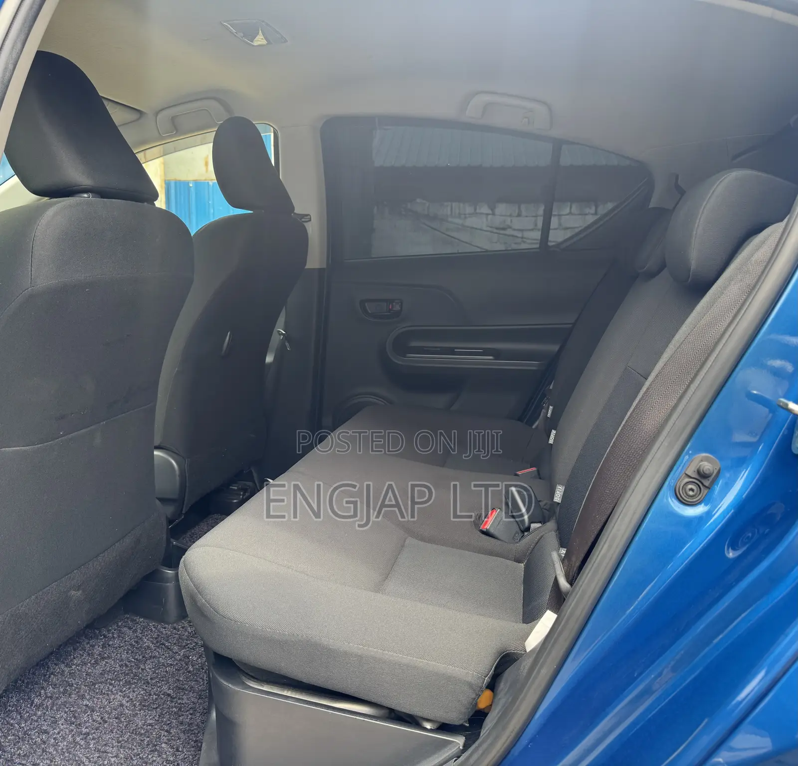 Toyota Aqua 2018 Blue