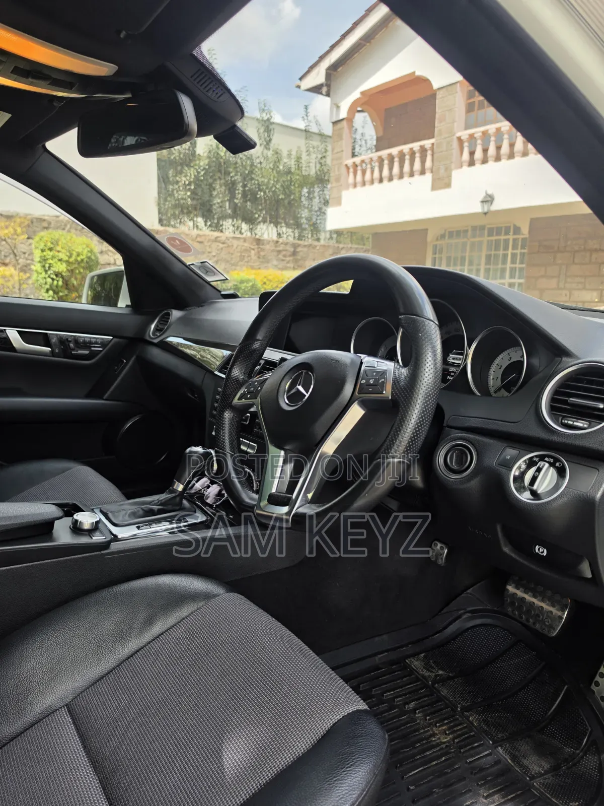 Mercedes-Benz C200 2013 White