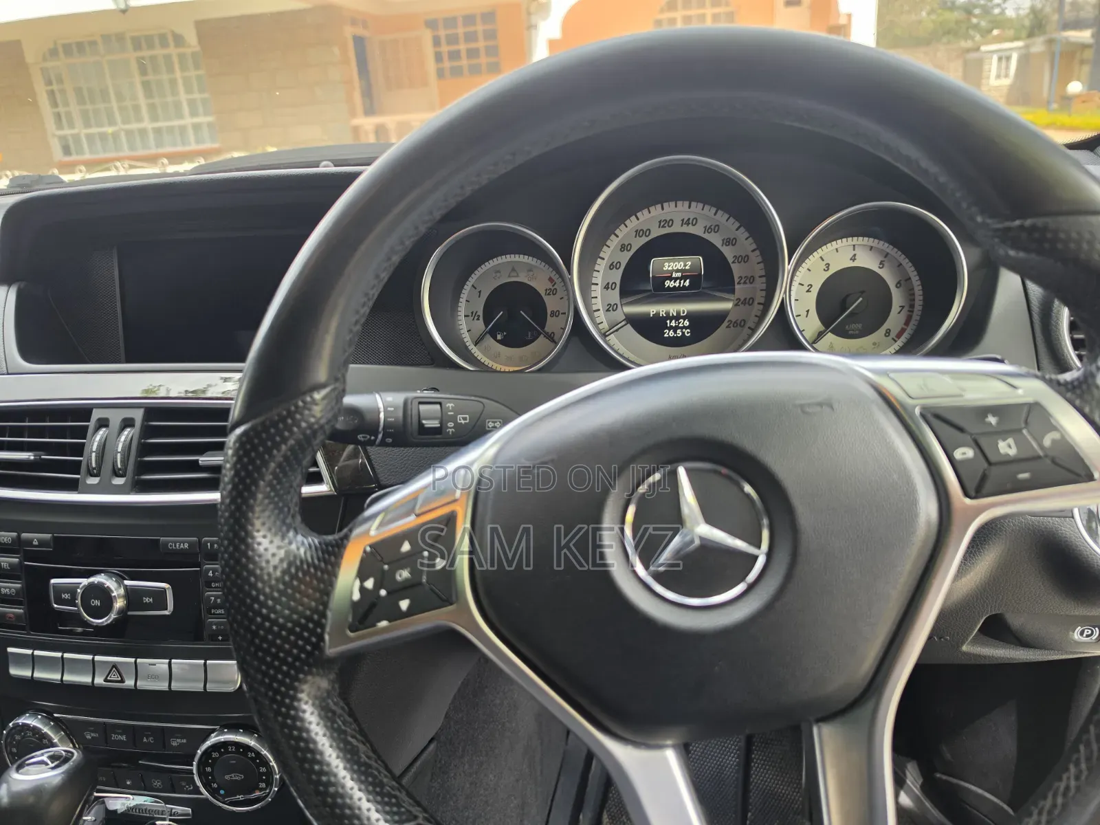 Mercedes-Benz C200 2013 White