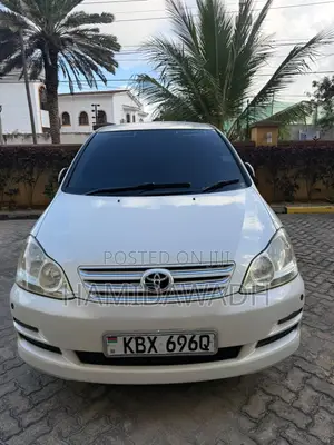 Toyota Ipsum 2006 White