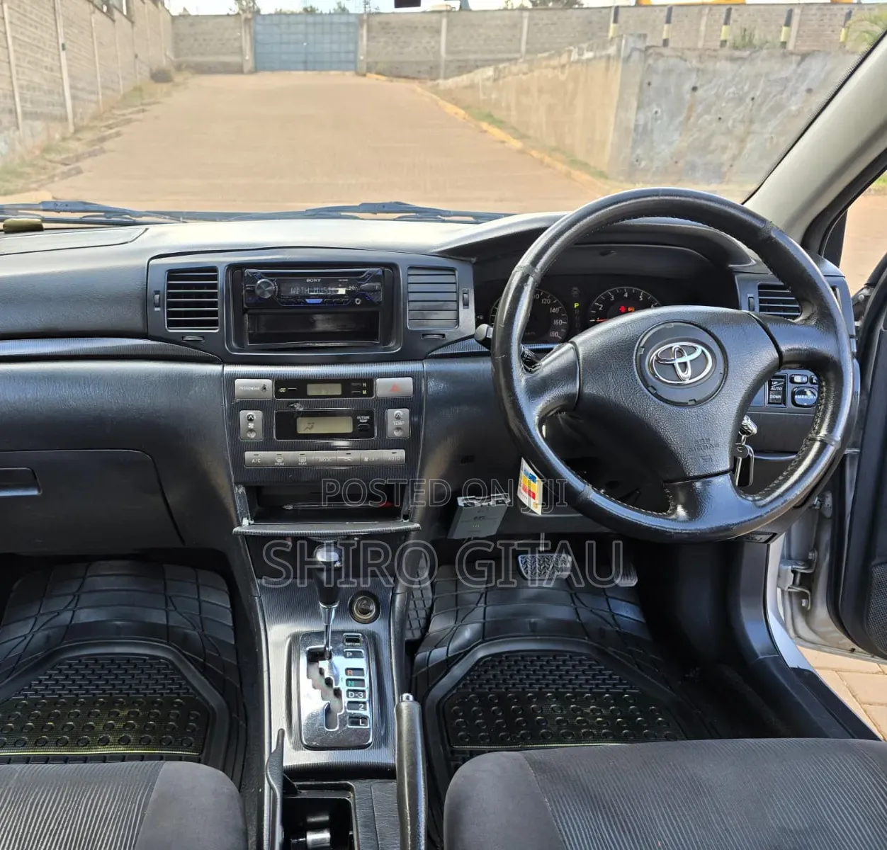 Toyota Corolla Fielder 2004 Silver