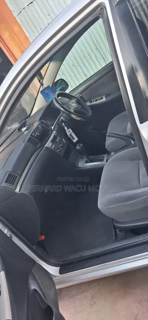 Toyota Corolla RunX 2005 Silver