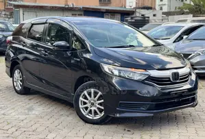 Honda Fit Shuttle 1.5 Hybrid 4WD 2020 Black